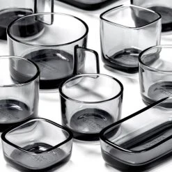 Serax Verres à Eau Verre Tumbler Large Gris Fumé D7cm -Verres Soldes Boutique verre tumbler large gris fume d7cm 3